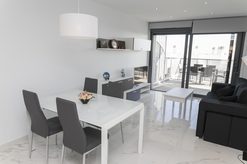 Ocean View By Mar Holidays Arenales del Sol Exteriör bild